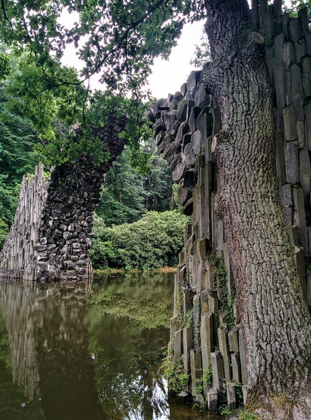 Rakotzbrücke_Rhododendronpark_Kromlau.jpg